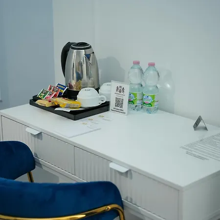 ゲストハウス Residenza Laezza 4*